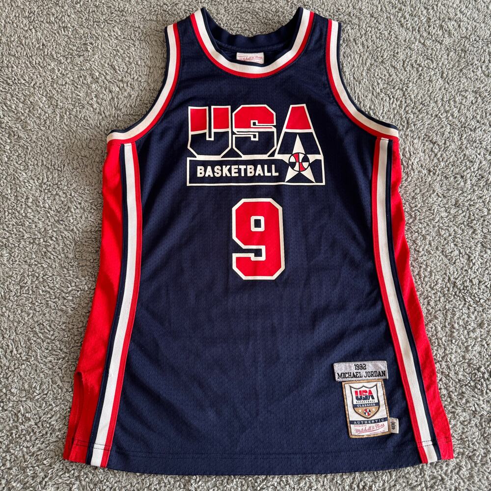 Authentic Mitchell & Ness Michael Jordan 1992 USA Dream Team #9 Jersey 40-Medium